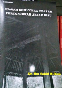 kajian semiotika teater pertunjukan jejak bisu